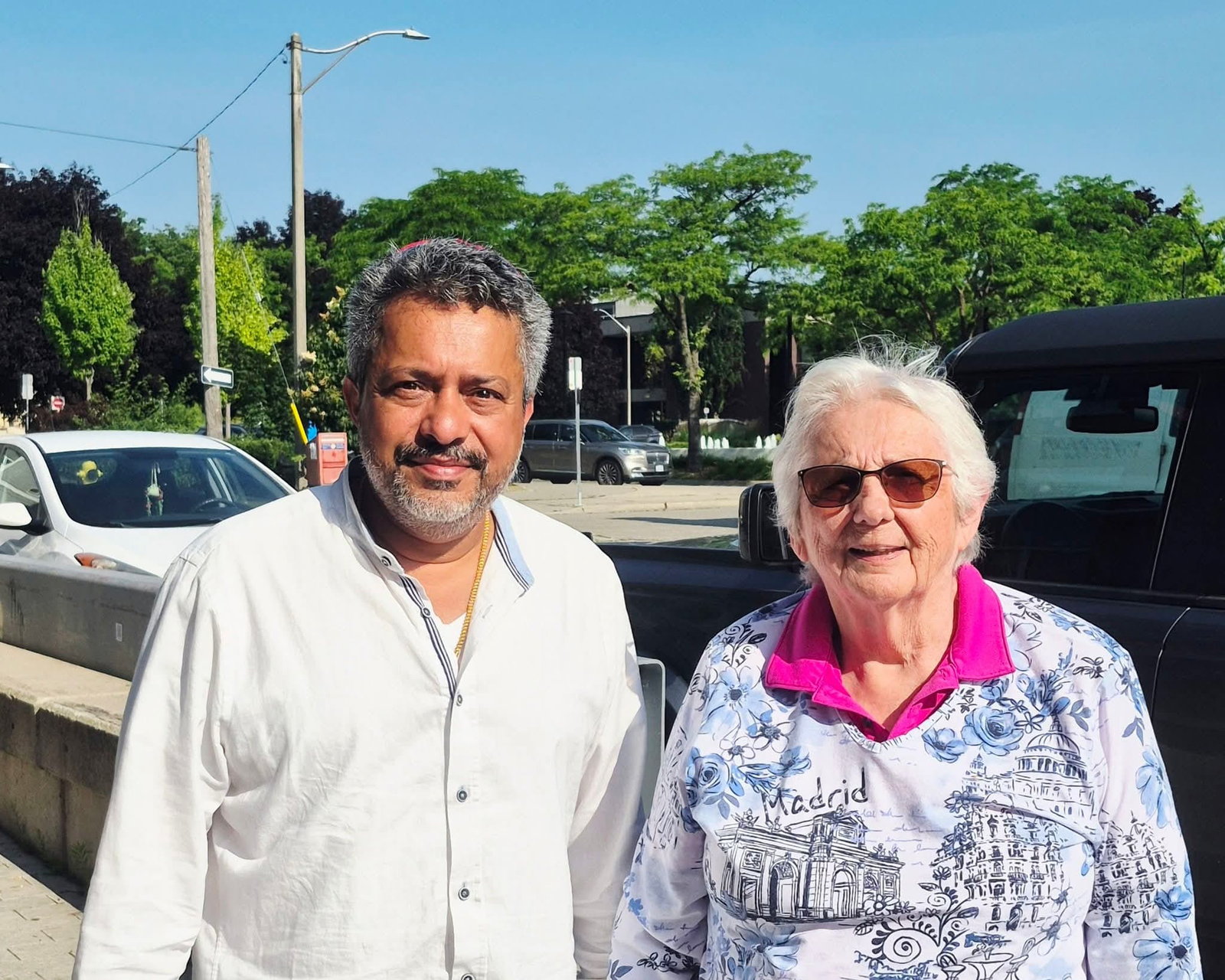 Prakash Venkataraman with residents